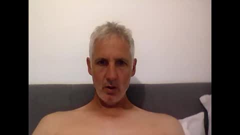 Snapshot of soloman1969 chatting on December 2, 2024, 4:42 am Soloman online show from December 2, 2024, 4:42 am