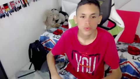 ESTEBAN online show from May 5, 2026, 3:25 am