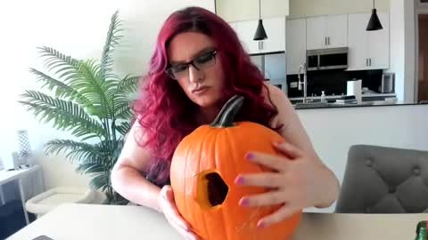 Snapshot of someonespeicial chatting on October 27, 2025, 6:45 pm someonespeicial online show from October 27, 2025, 6:45 pm