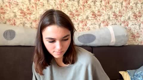 Snapshot of somerfrieler chatting on October 15, 2025, 8:25 am Hello My name is Jane im new model here and little but shy but curious. online show from October 15, 2025, 8:25 am