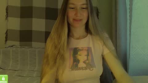 Snapshot of song_to_the_siren chatting on January 15, 2025, 10:17 am Mary online show from January 15, 2025, 10:17 am