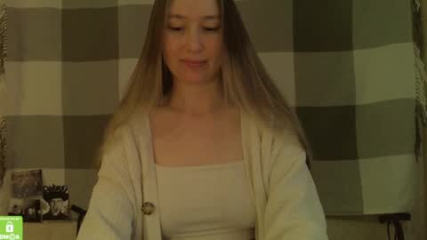 Snapshot of song_to_the_siren chatting on February 14, 2025, 10:38 am Mary online show from February 14, 2025, 10:38 am