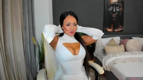 Snapshot of sonia__rey chatting on May 8, 2026, 6:35 pm Sonia Rey online show from May 8, 2026, 6:35 pm