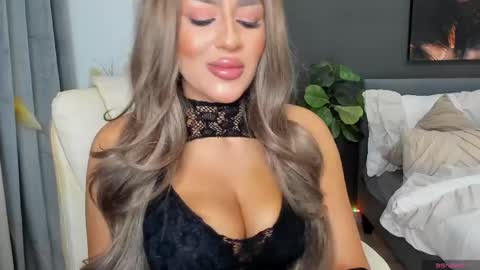 Snapshot of sonia__rey chatting on May 18, 2026, 5:52 pm Sonia Rey online show from May 18, 2026, 5:52 pm
