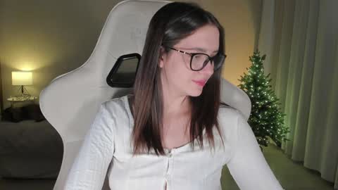 Snapshot of sonia_moon_ chatting on December 21, 2024, 5:47 am sonia_moon_ online show from December 21, 2024, 5:47 am