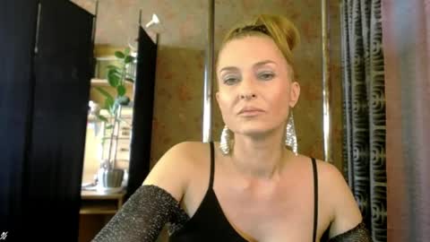 Sonia online show from April 3, 2026, 1:42 pm