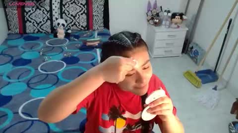 sonialatin69 online show from March 12, 2026, 12:33 pm