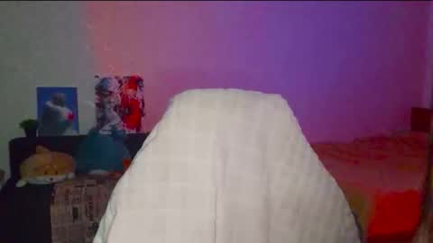 Sonya  online show from December 14, 2025, 3:17 pm