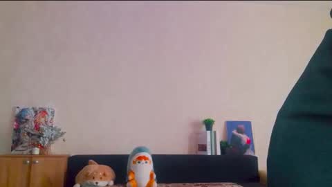 Sonya  online show from December 15, 2025, 8:07 am