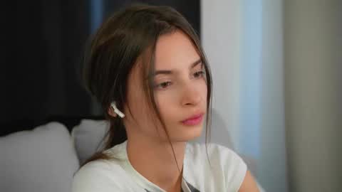 Snapshot of sonyaericsson chatting on September 26, 2025, 9:13 am Eva 3 online show from September 26, 2025, 9:13 am