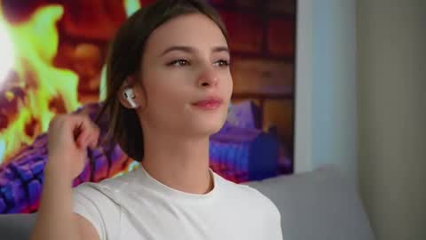 Snapshot of sonyaericsson chatting on October 28, 2025, 9:13 am Eva 3 online show from October 28, 2025, 9:13 am