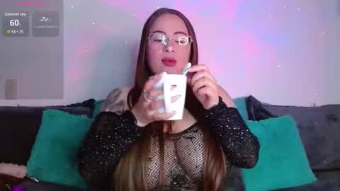 Snapshot of soofy__ chatting on November 12, 2025, 3:18 am soofy online show from November 12, 2025, 3:18 am