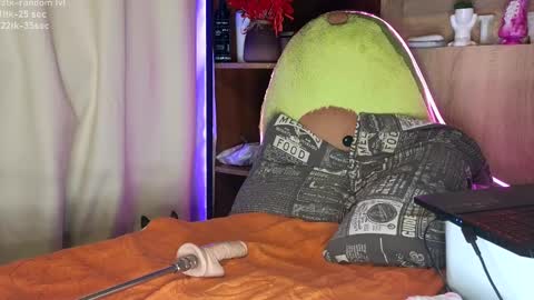 Snapshot of sop_hie chatting on February 23, 2025, 11:44 am sop_hie online show from February 23, 2025, 11:44 am