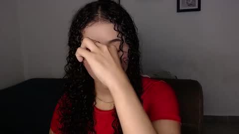 Snapshot of sophi_baby chatting on November 22, 2025, 11:37 pm Sophi baby online show from November 22, 2025, 11:37 pm