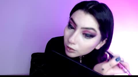 sophia hottie online show from December 1, 2025, 3:06 pm