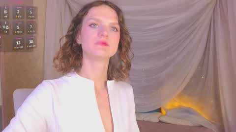 Snapshot of sophia_dreamy chatting on February 8, 2026, 1:42 am Sophia online show from February 8, 2026, 1:42 am