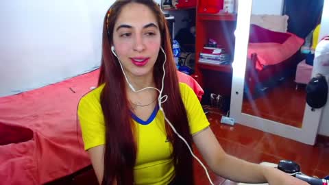 sophia_greey online show from July 4, 2026, 9:32 pm