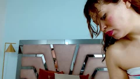 Sophia  online show from January 14, 2025, 1:04 am