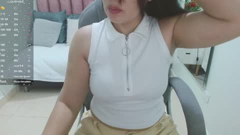 Sophia  online show from March 26, 2026, 12:11 pm