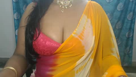 Snapshot of sophia_indian chatting on June 18, 2026, 9:47 am Sophia Tamil online show from June 18, 2026, 9:47 am