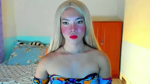 Snapshot of sophia_miller69x chatting on February 13, 2025, 7:42 pm SOPHIA online show from February 13, 2025, 7:42 pm