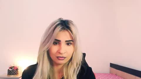 sophia smith4146 online show from February 28, 2026, 7:42 am