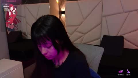 Snapshot of sophiaa_7 chatting on November 4, 2025, 11:20 am Sophi online show from November 4, 2025, 11:20 am