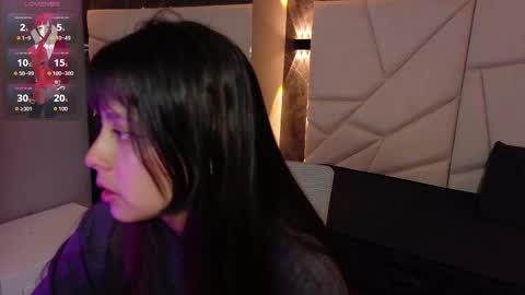 Snapshot of sophiaa_7 chatting on November 7, 2025, 11:21 am Sophi online show from November 7, 2025, 11:21 am