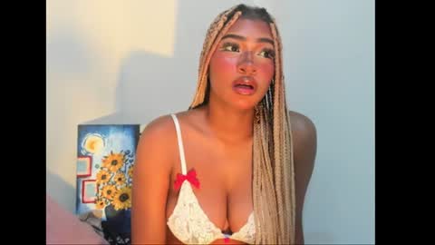Sophie online show from June 17, 2026, 11:49 pm