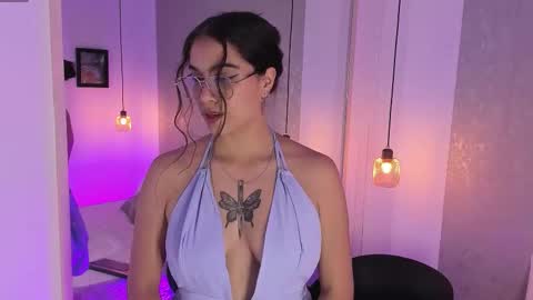 Snapshot of sophiakross chatting on November 14, 2025, 4:55 am Sophia online show from November 14, 2025, 4:55 am