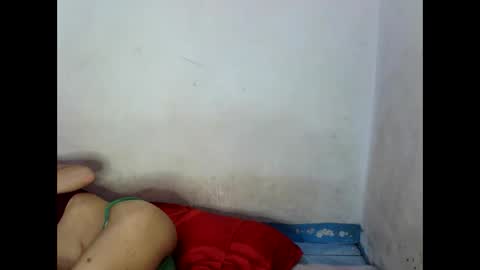 Snapshot of sophialaurel chatting on February 24, 2025, 6:38 am sophialaurel online show from February 24, 2025, 6:38 am