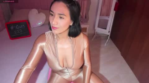    online show from September 11, 2025, 2:00 am