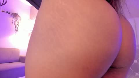 Snapshot of sophiasmiths_ chatting on September 16, 2025, 9:38 pm SophiaSmiths online show from September 16, 2025, 9:38 pm