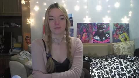 SophiaSonata online show from January 1, 2025, 3:02 am