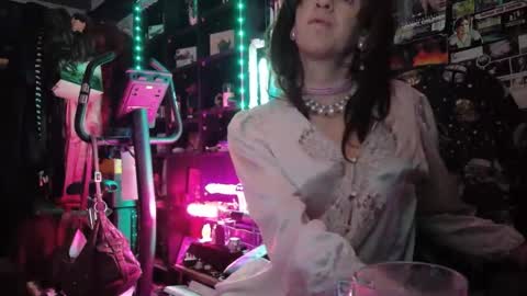 Sophie Satin1980 online show from May 15, 2026, 10:50 pm