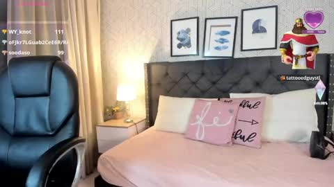 Snapshot of sophie__blare chatting on May 12, 2026, 7:11 pm sophie__blare online show from May 12, 2026, 7:11 pm