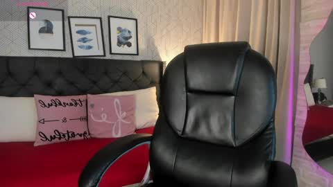 Snapshot of sophie__blare chatting on May 21, 2026, 6:59 pm sophie__blare online show from May 21, 2026, 6:59 pm