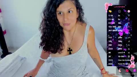 Snapshot of sophie__walker chatting on September 24, 2025, 6:11 pm Sophia online show from September 24, 2025, 6:11 pm