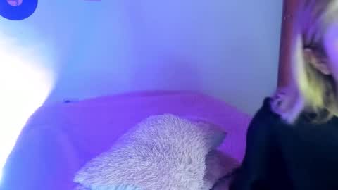 Sophie online show from March 3, 2026, 5:13 am