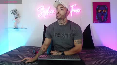 SOPHIE - FOXX online show from February 2, 2026, 11:53 am