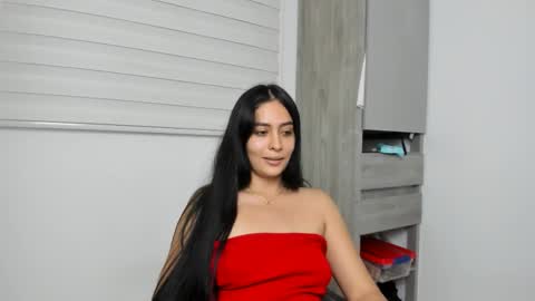 Snapshot of sophie_foxxx chatting on October 23, 2025, 12:54 am Sophie online show from October 23, 2025, 12:54 am