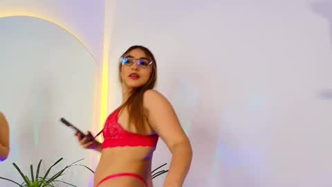  SOPHIE JANNER online show from February 12, 2026, 6:58 pm