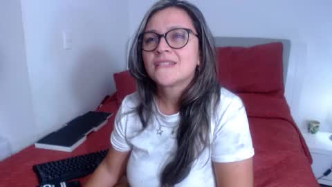 Sofa online show from March 1, 2026, 3:08 am