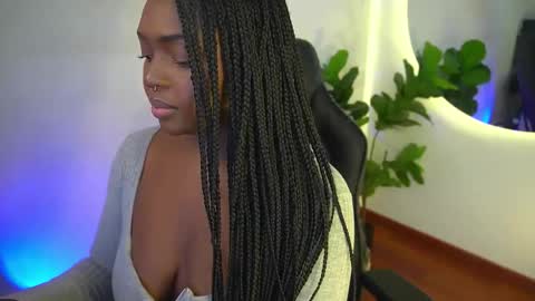 Sophie online show from June 2, 2026, 2:08 pm