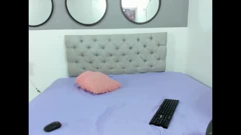 Snapshot of sophie_queem chatting on February 8, 2026, 1:31 am Sophie Queem online show from February 8, 2026, 1:31 am