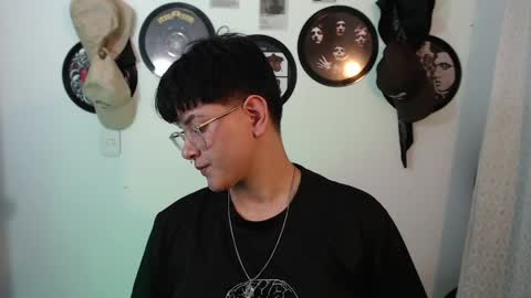 Snapshot of sophie_ross1 chatting on April 8, 2026, 1:27 am sophie_ross1 online show from April 8, 2026, 1:27 am