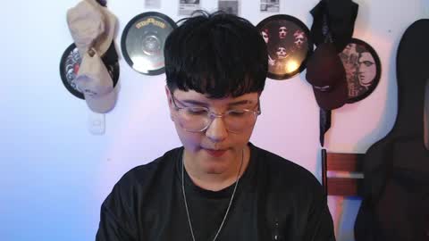 Snapshot of sophie_ross1 chatting on April 9, 2026, 1:16 am sophie_ross1 online show from April 9, 2026, 1:16 am