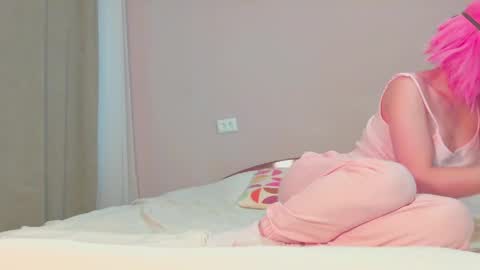 Snapshot of sophiechan69 chatting on April 5, 2026, 4:15 pm ShopieChan69 online show from April 5, 2026, 4:15 pm