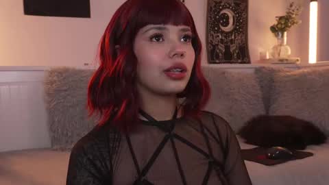 Sophiee  online show from October 1, 2025, 9:32 pm