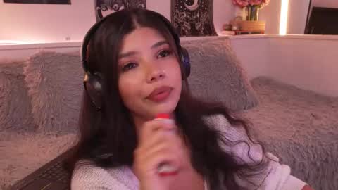 Sophiee  online show from February 8, 2026, 5:49 pm